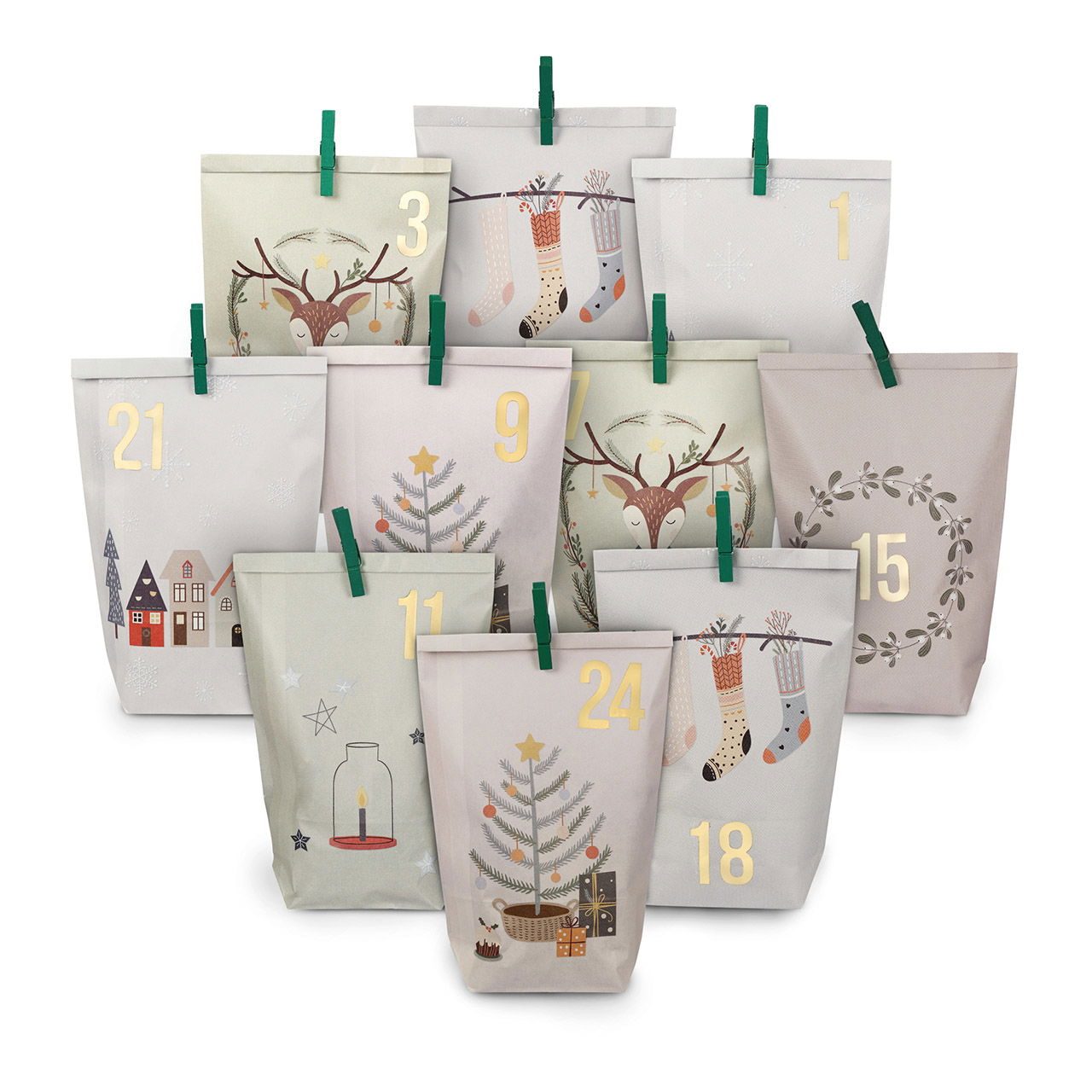 Calendario dell'avvento composto da 24 sacchetti in carta resistente con decori natalizi e mollette verdi