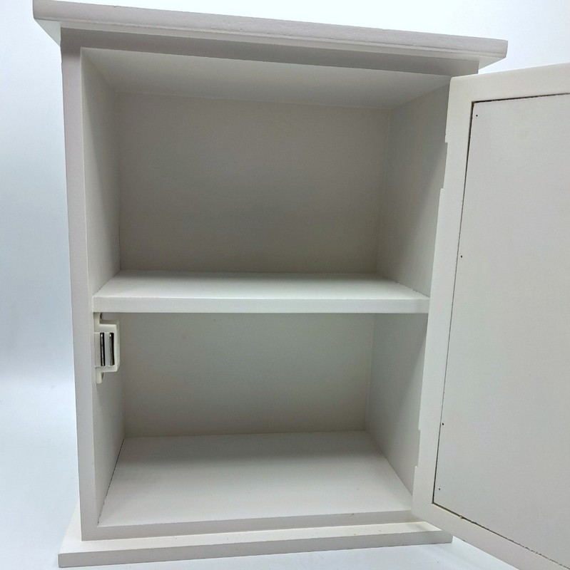Armadietto in legno bianco per medicinali decorato in stile vintage