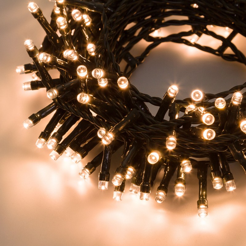 Catena luminosa da 180 led ad uso interno ed esterno, con 8 giochi di luce, opzione timer e filo verde