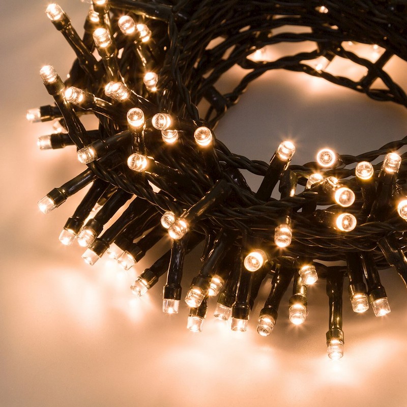Catena luminosa da 450 led ad uso interno ed esterno, con 8 giochi di luce, opzione timer e filo verde