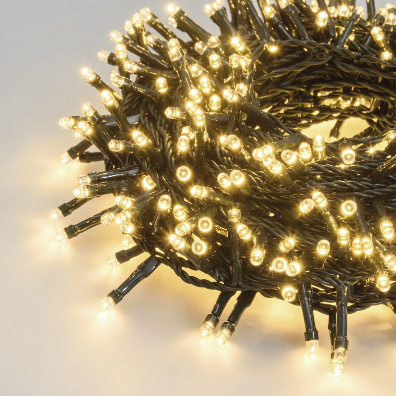 Catena luminosa da 450 led ad uso interno ed esterno, con 8 giochi di luce, opzione timer e filo verde