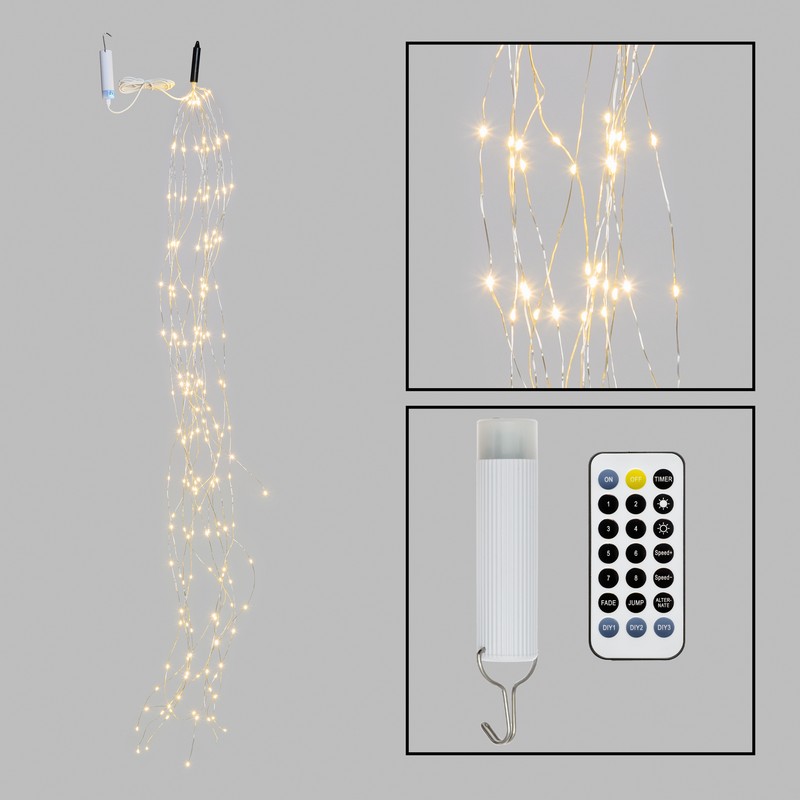 Catena luminosa da 200 led ad uso interno ed esterno a cascata con 8 giochi di luce, opzione timer e filo argento, batteria ricaricabile con cavo MicroUSB (incluso)