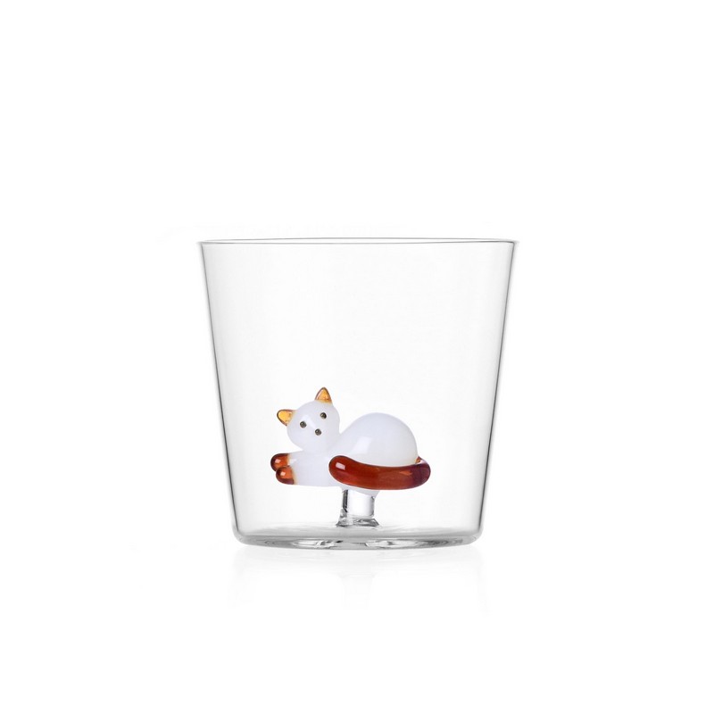 Bicchiere tumbler in vetro borosilicato con decoro interno, fatto a mano e decorato a lume, con gatto bianco e ambra seduto