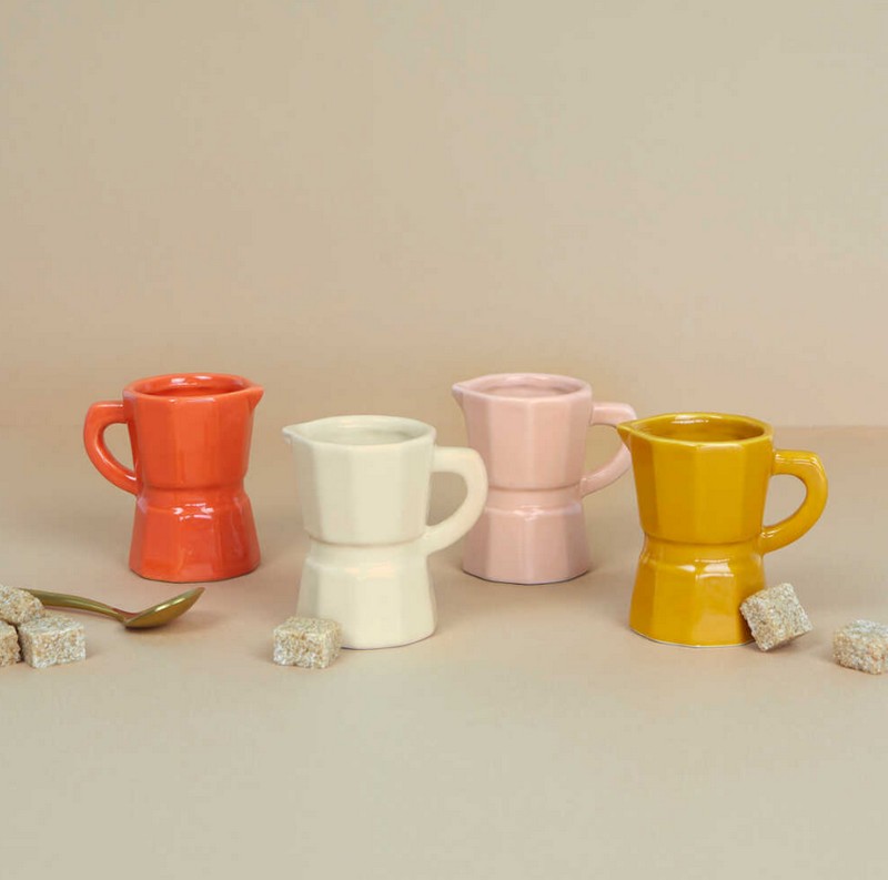 Set 4 tazzine da caffè a forma di moka in ceramica in 4 diversi colori nei toni della terra