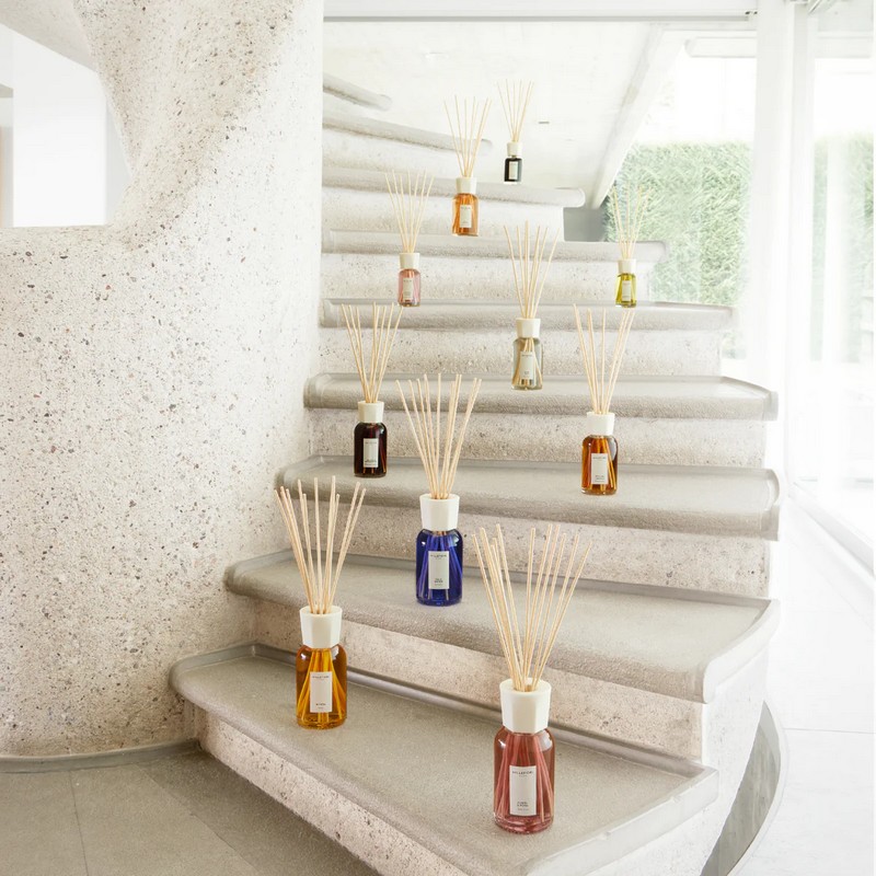 Diffusore di fragranza Rose Espresso da 250 ml con bastoncini