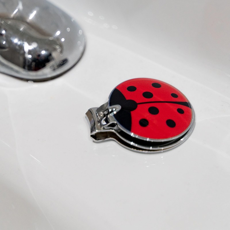 Tagliaunghie in acciaio inox a forma di coccinella