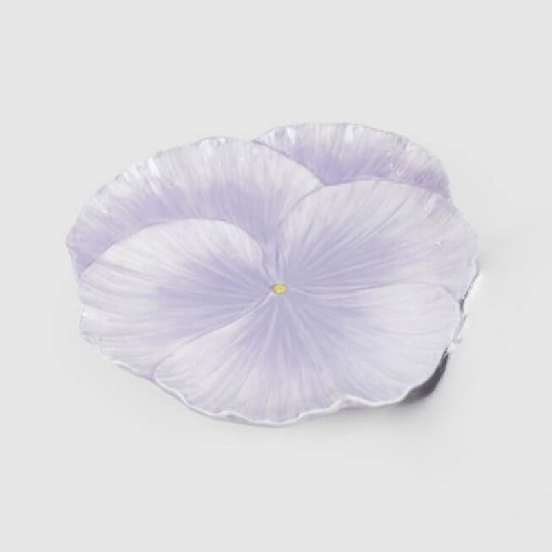 Piatto in ceramica a forma di viola del pensiero chiara, adatto al contatto con alimenti o utilizzabile come decoro primaverile
