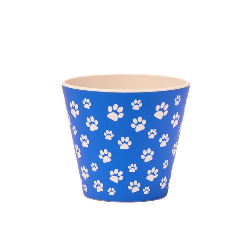 Tazzina blu da caffè in materiale riciclato decorata con impronte di animale