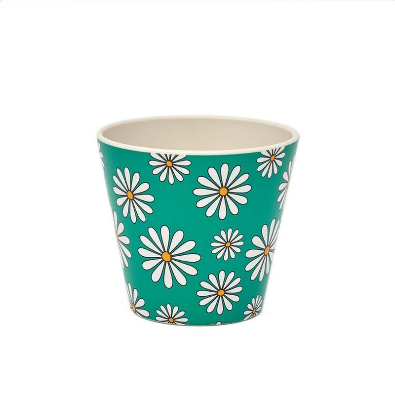 Tazzina verde da caffe in materiale riciclato decorata con fiori bianchi