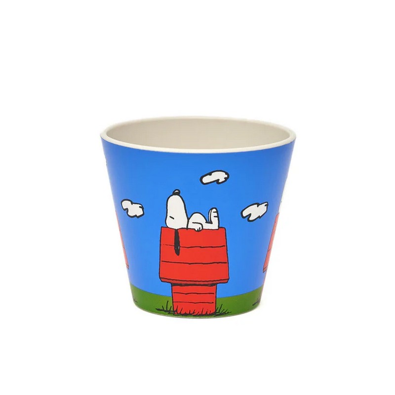 Tazzina blu da caffe in materiale riciclato decorata con Snoopy che dorme sulla sua cuccia