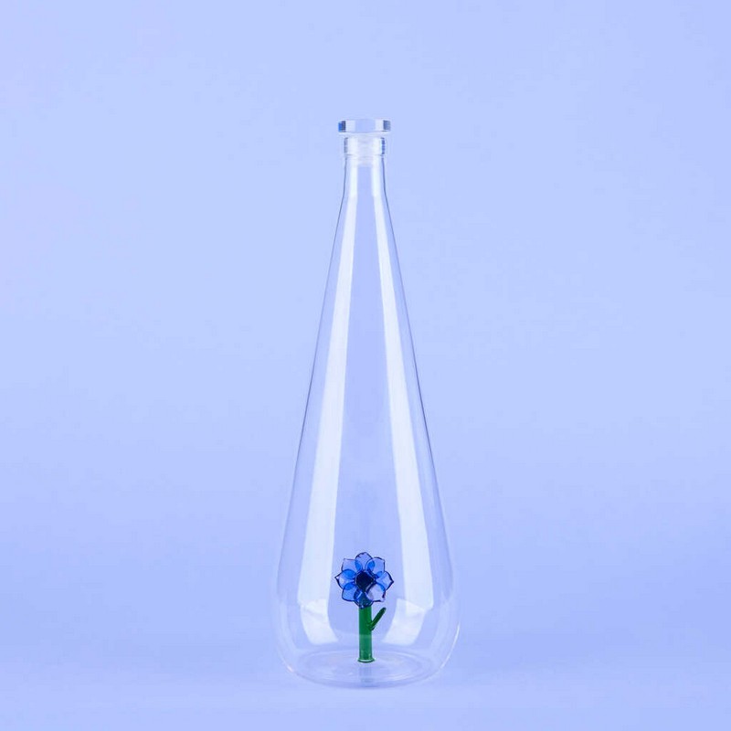 Bottiglia in vetro borosilicato con tappo e decoro interno fatto a mano a forma di fiore di anemone blu