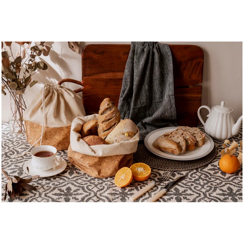 Sacchetto portapane (o portafrutta) in sughero e cotone con possibilità di essere richiuso con laccio