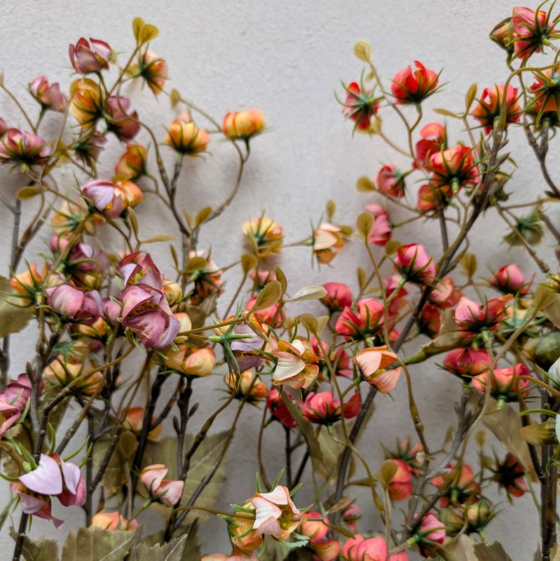 Ramo di fiori artificiali di alkekengi color arancione