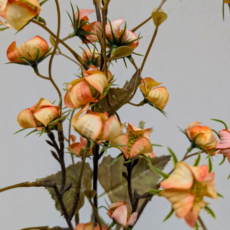 Ramo di fiori artificiali di alkekengi color pesca