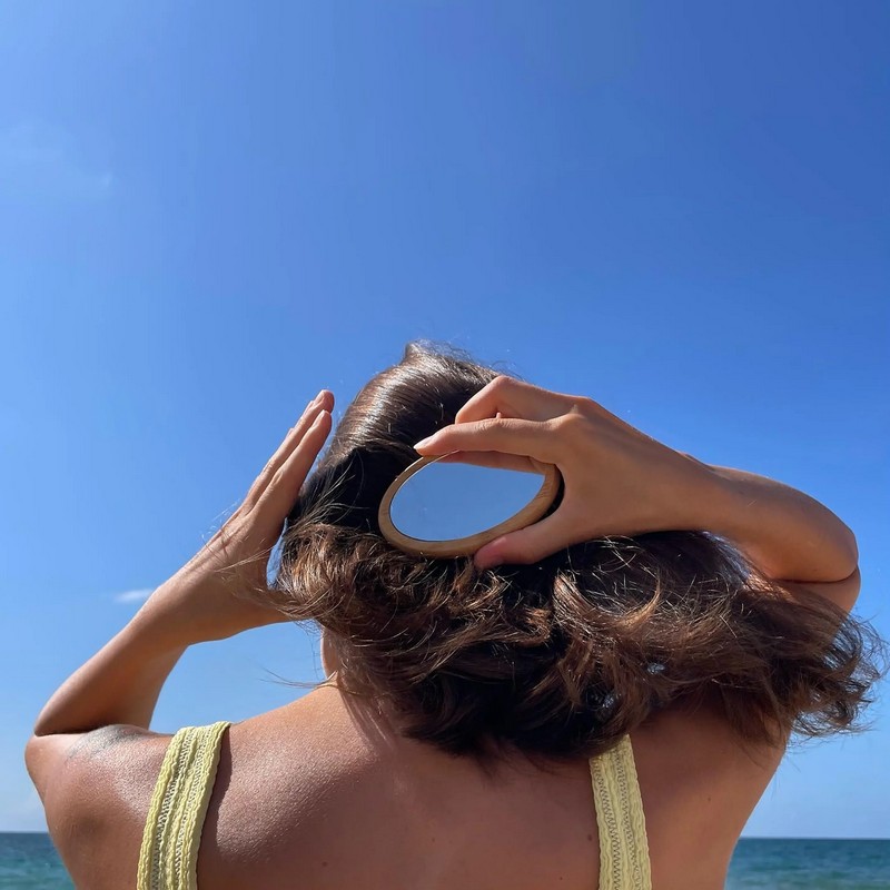 Spazzola per capelli in bambù con specchio