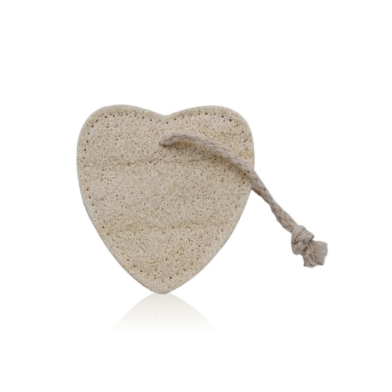 Spugna cuore in luffa naturale con laccio per essere appesa