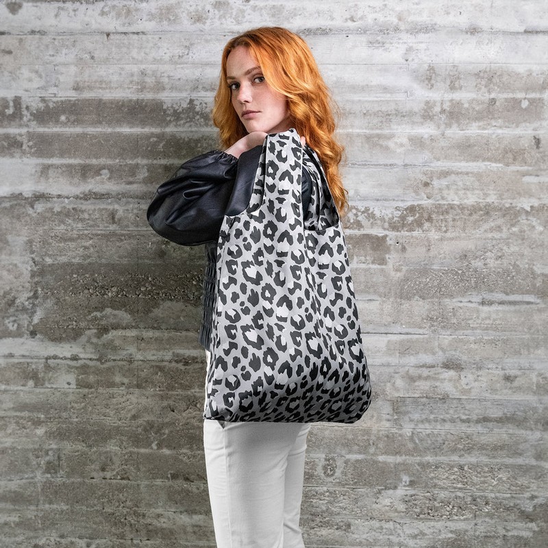Borsa spesa pieghevole leopardata grigia con elastico