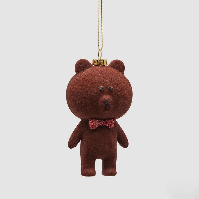 Pallina di Natale a forma di orso bruno con papillon, ideale per arricchire i tuoi addobbi per albero di Natale