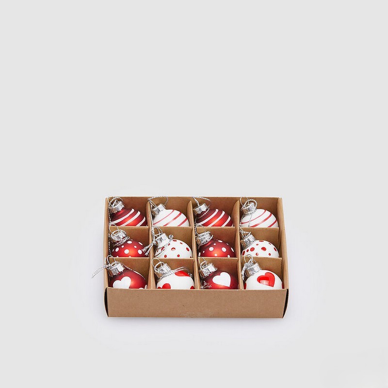 Set 12 palline di Natale bianche e rosse con decori misti, ideale per arricchire i tuoi addobbi per albero di Natale