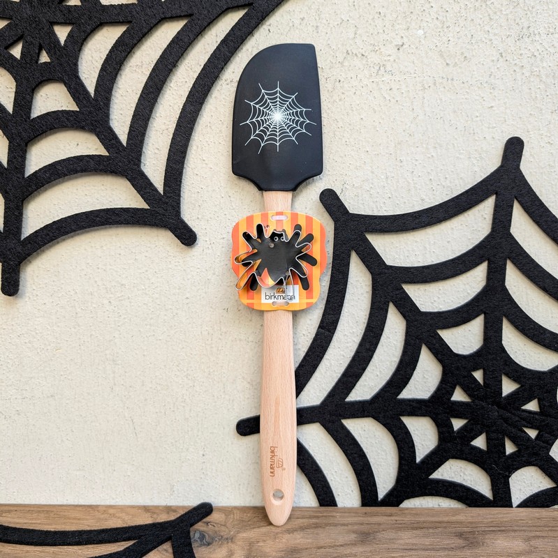 Spatola decorata con ragnatela con tagliabiscotti a forma di ragno, il set da cucina perfetto per Halloween