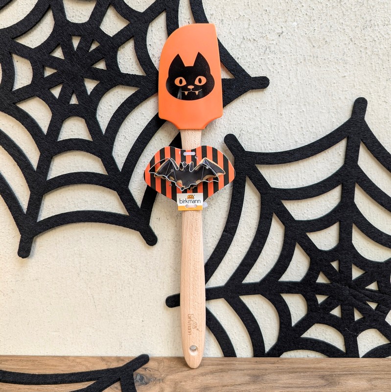 Spatola decorata con gatto con tagliabiscotti a forma di pipistrello, il set da cucina perfetto per Halloween