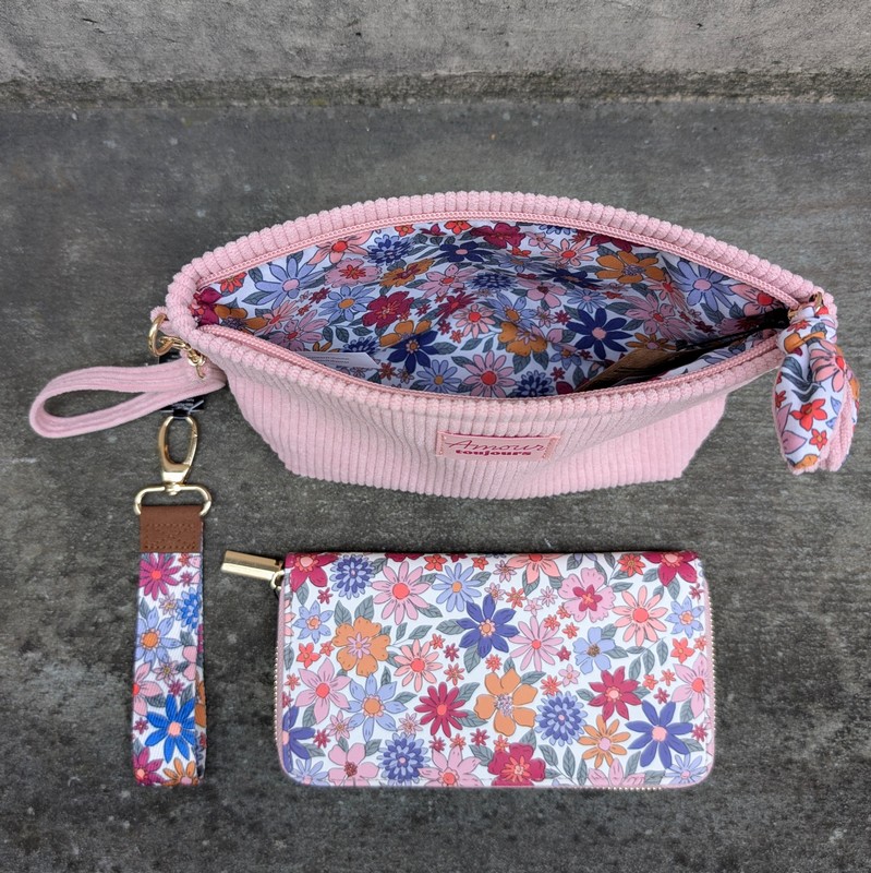 Portafoglio con decoro florale multicolor in similpelle, con chiusura zip e scomparti per banconote, monete, carte e documenti