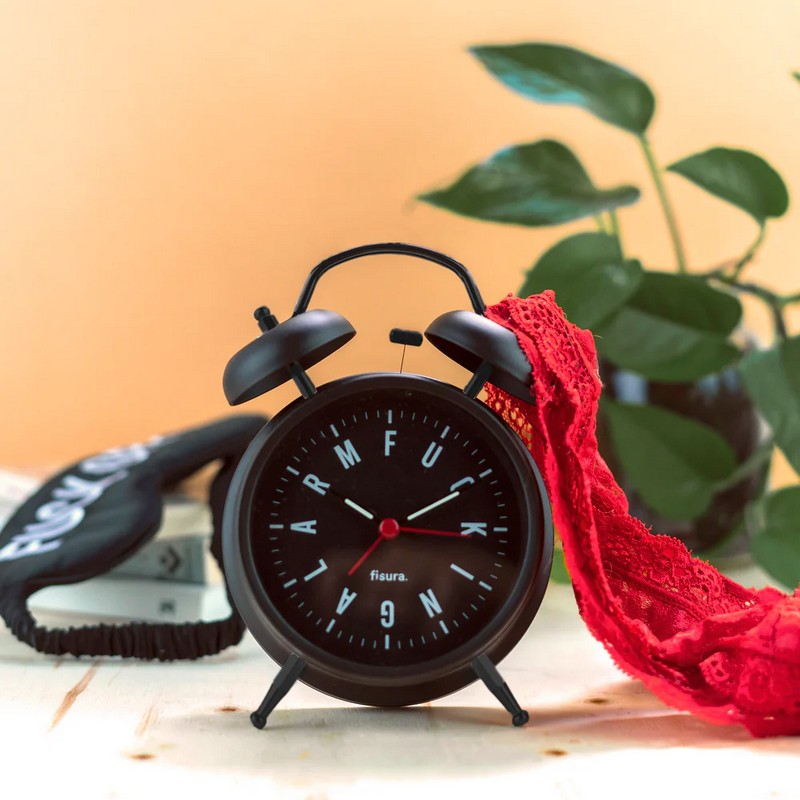 Orologio sveglia retrò analogica nera decorata con scritta “Fucking alarm” sul quadrante, con luce LED per leggere l'ora al buio