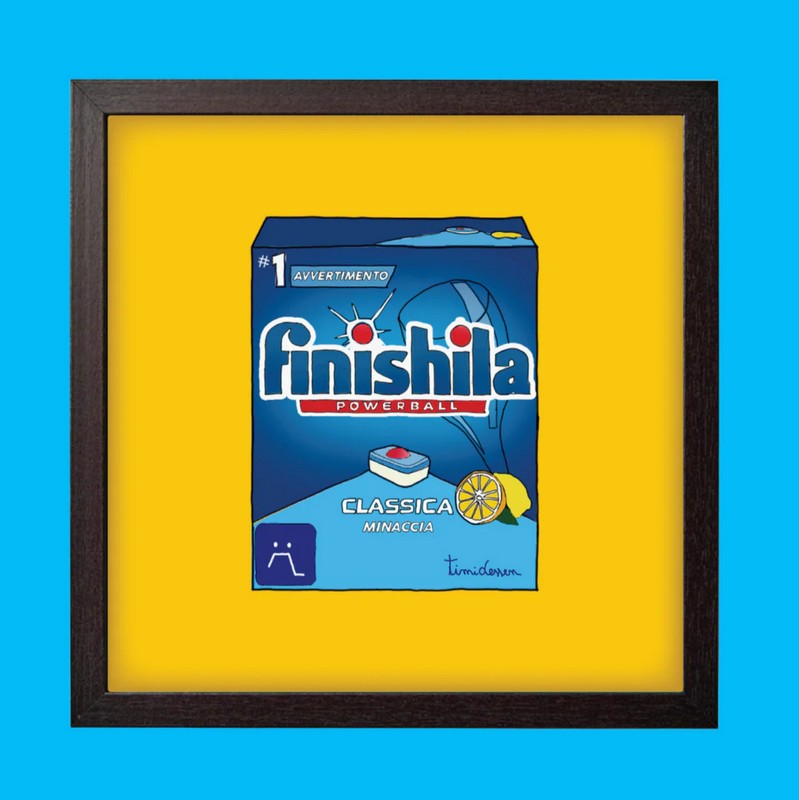 Quadro con cornice nera in legno con poster Finishila su pulitore lavastoviglie