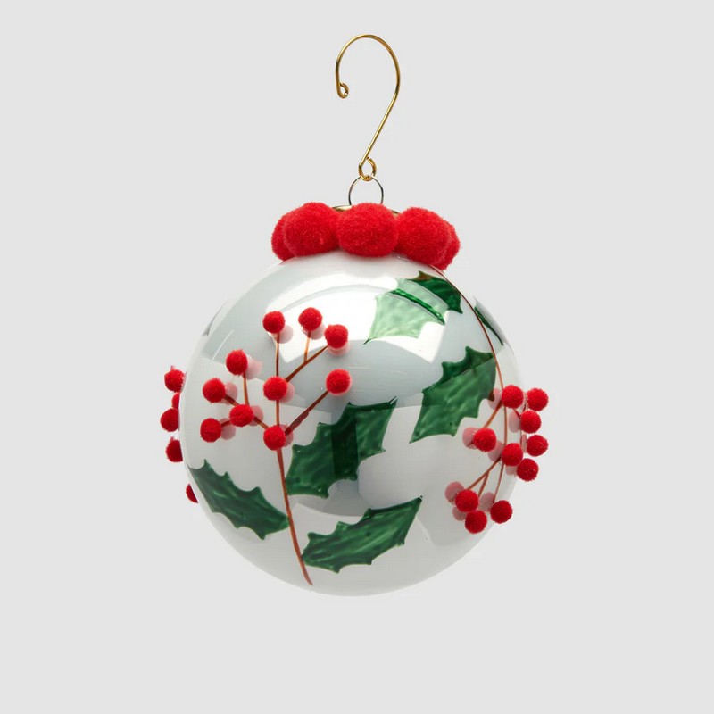Pallina di Natale in vetro decorata agrifoglio e bacche rosse pompon, ideale per arricchire i tuoi addobbi per albero di Natale
