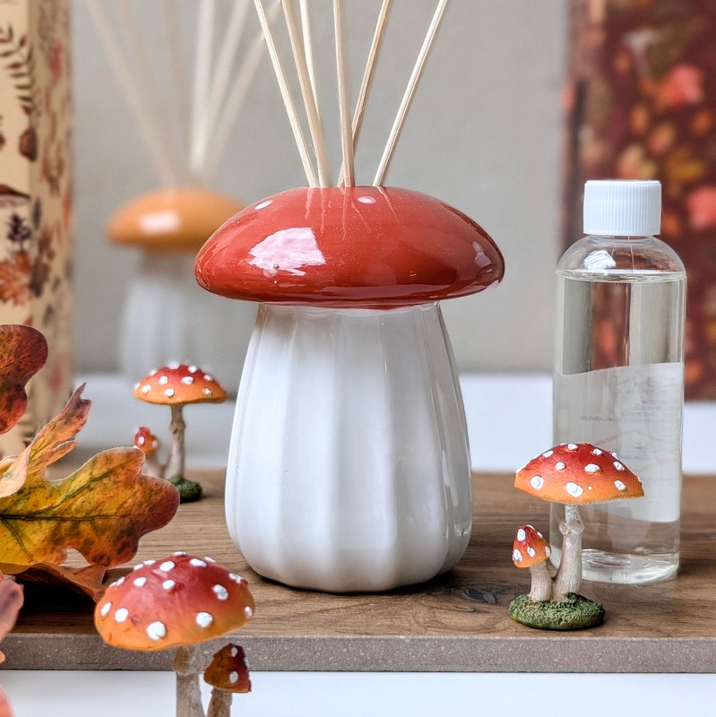 Diffusore di fragranza con 100 ml di profumo autunnale a forma di fungo in ceramica, in 2 varianti assortite