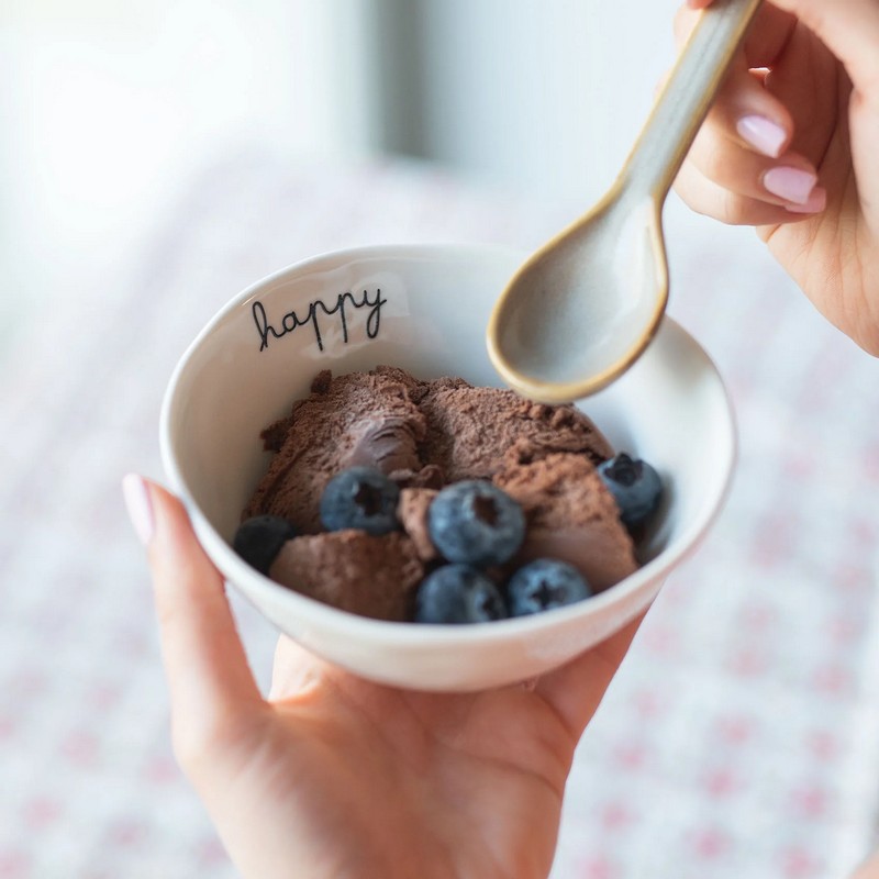 Set 2 coppette in gres bianco decorate con scritta “Happy