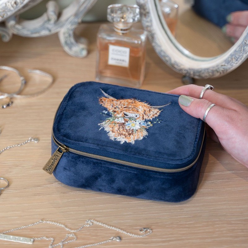 Portagioie portatile in velluto blu decorato con mucca Highlander ricamata