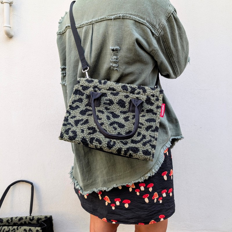 Borsa shopper XS leopardata verde in tessuto bouclé - una perfetta idea regalo donna, mamma o amica