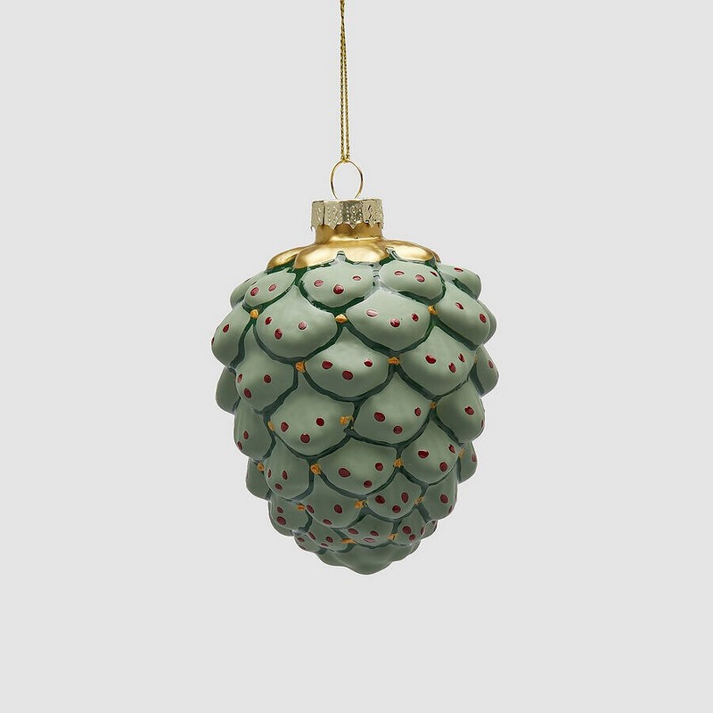 Pallina di Natale a forma di pigna verde dipinta a mano, ideale per arricchire i tuoi addobbi per albero di Natale