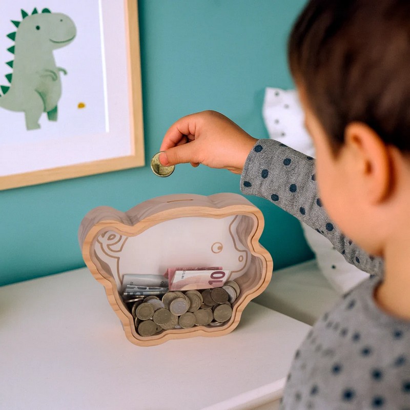 Salvadanaio trasparente in legno a forma di maiale con apertura facile, ideale per regali originali e divertenti