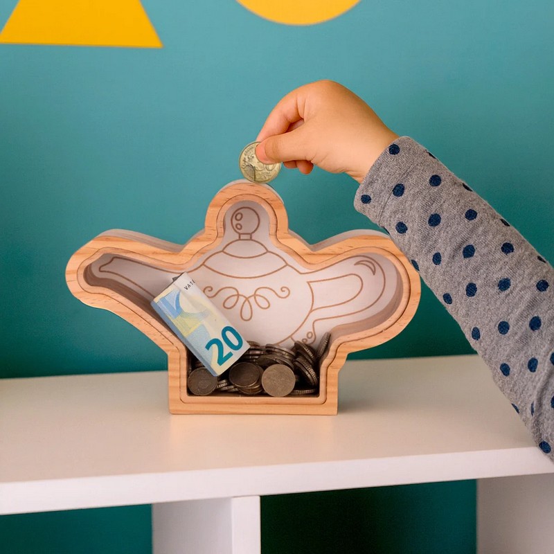 Salvadanaio trasparente in legno a forma di lampada magica con apertura facile, ideale per regali originali e divertenti