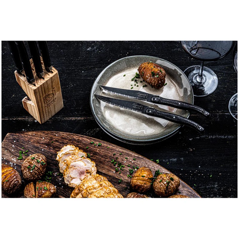 Set 6 coltelli da bistecca premium neri stonewash con ceppo di legno dove riporli, una fantastica idea regalo per cuochi e chef