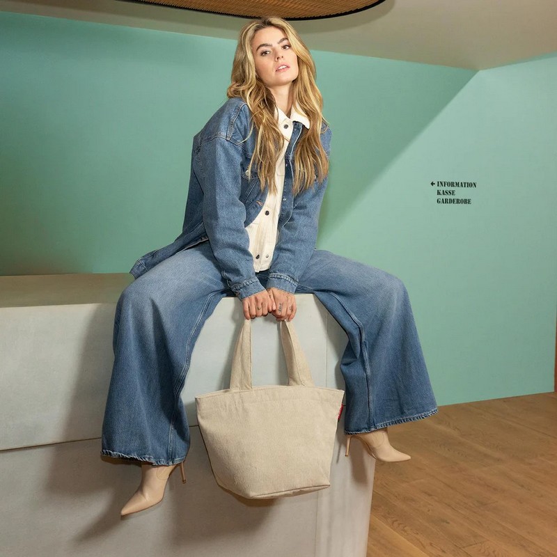 Borsa shopper M in velluto color savvua adatta a spesa, viaggi, escursioni e spiaggia, con chiusura a zip