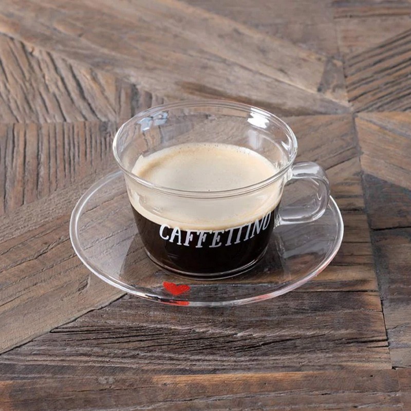 Set 2 tazzine da caffè in vetro borosilicato con scritta “Caffettino” con  2 piattini decorati con cuori, perfetto come idea regalo per amanti del caffè