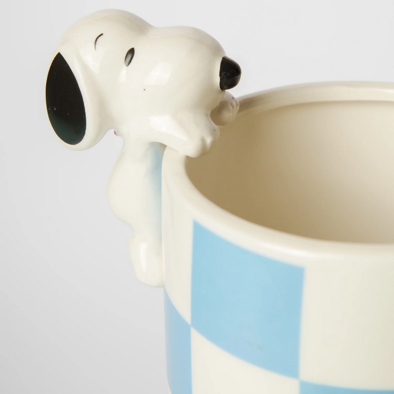 Vaso con Snoopy a quadri bianchi e azzurri in ceramica con scritta “Love is in bloom”