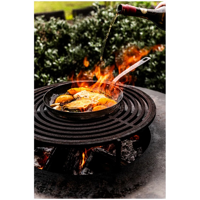 Padella in acciaio forgiato e martellato a mano