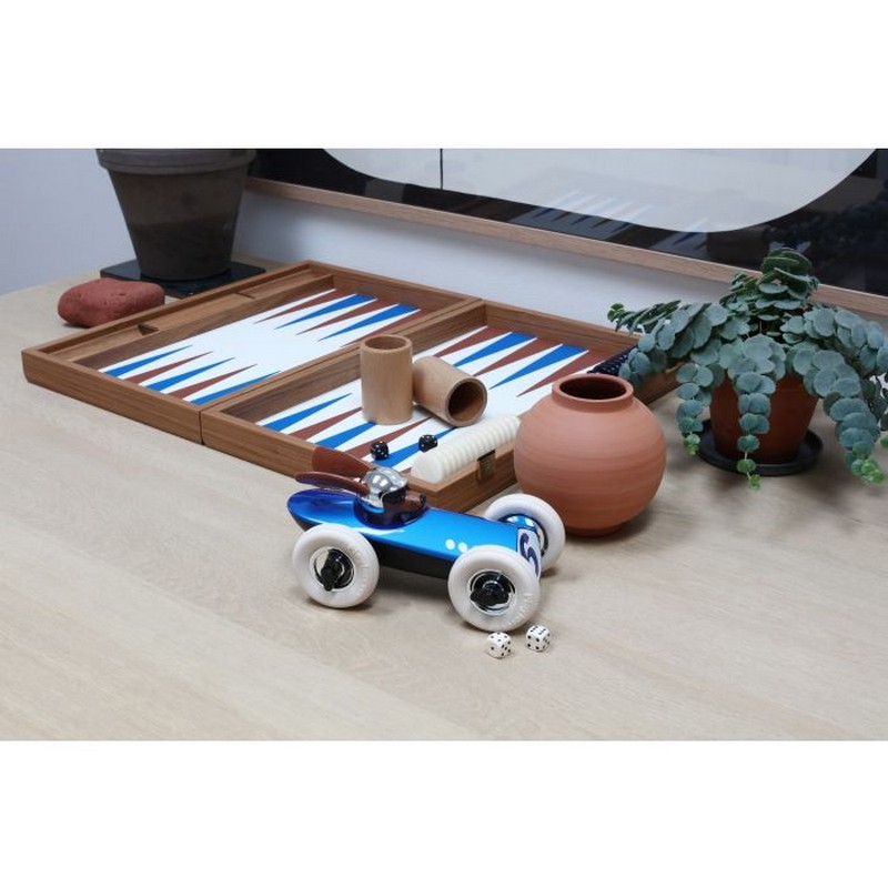 Modellino auto da corsa blu con cane “Midi Rufus Bertie”