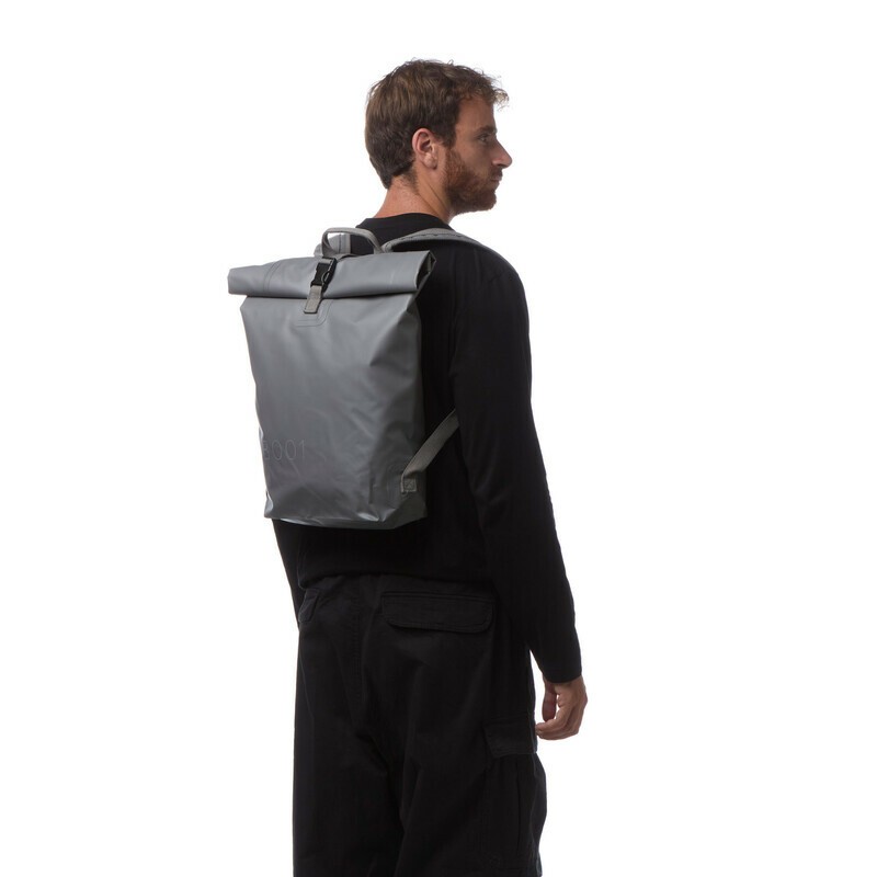 Zaino impermeabile da 15 litri senza cuciture di colore grigio, perfetto come idea regalo uomo, donna o viaggiatori