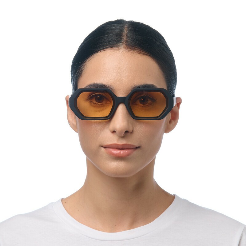 Occhiale da sole esagonale nero con lenti giallo gradiente