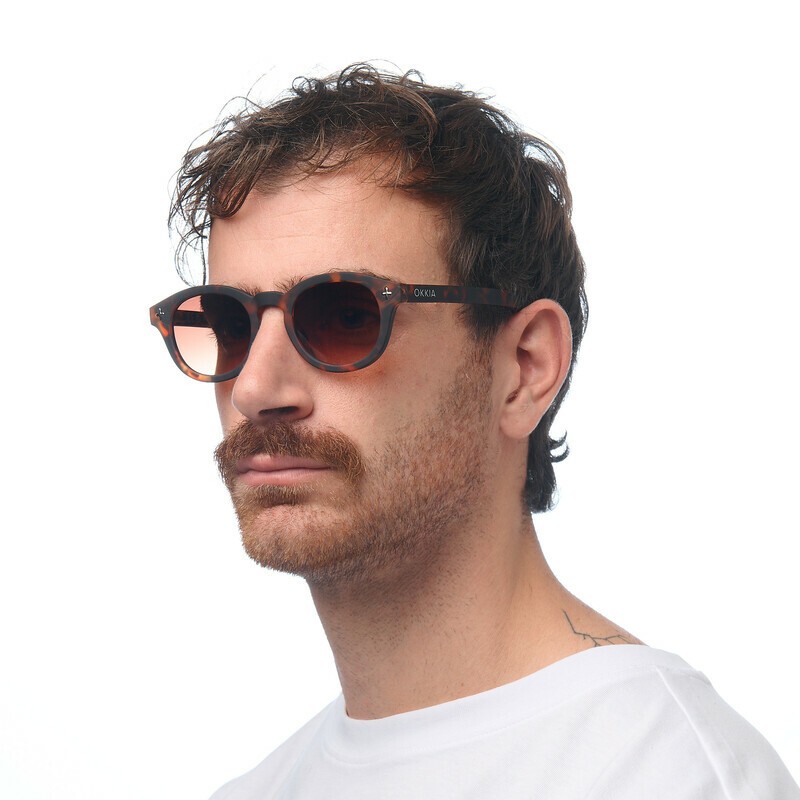 Occhiale da sole tondo havana con lenti marrone gradiente