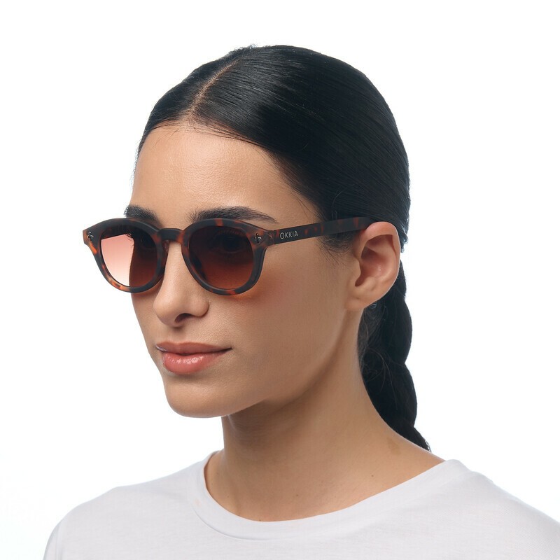 Occhiale da sole tondo havana con lenti marrone gradiente