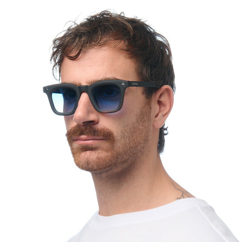 Occhiale da sole squadrato spesso havana nero con lenti blu gradiente