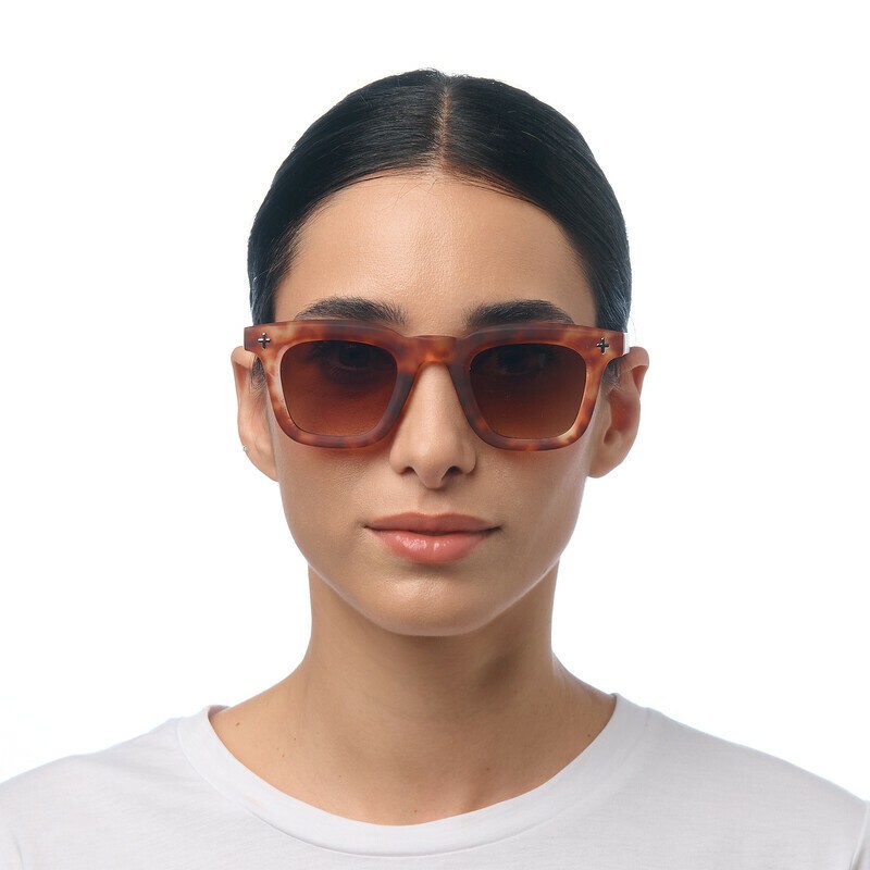 Occhiale da sole squadrato spesso sahara havana con lenti marrone gradiente