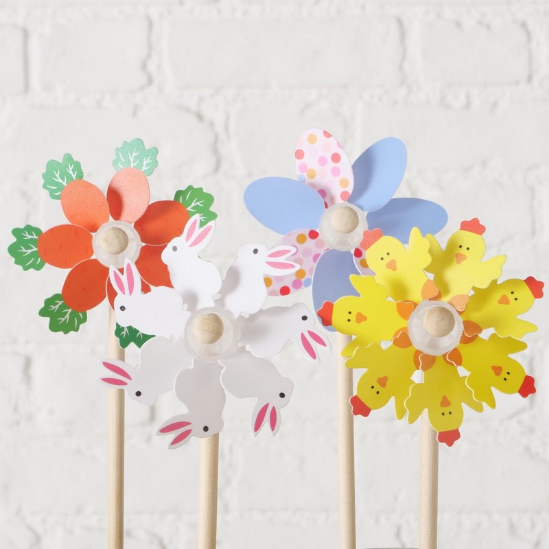 Girandola primaverile assortita in 4 varianti (spedite in base alla disponibilità): conigli, carote, pulcini e a pois