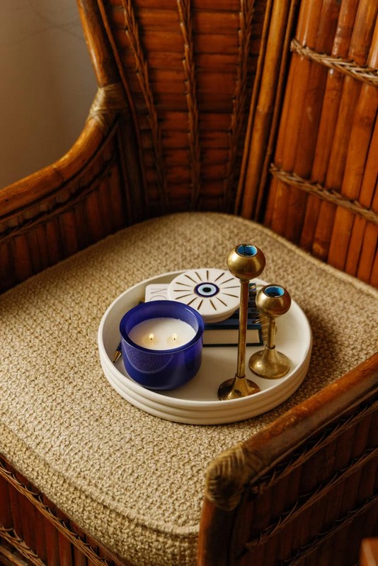 Candela profumata all'incenso e fumo in barattolo di ceramica con coperchio antimalocchio, realizzata in cera di soia con due stoppini, perfetta come candela particolare da regalare